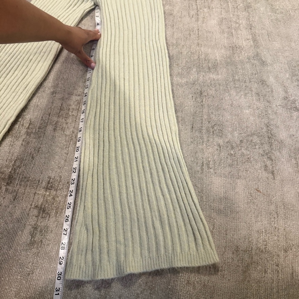 Wayf Ribbed Knit - Picture 4 of 6